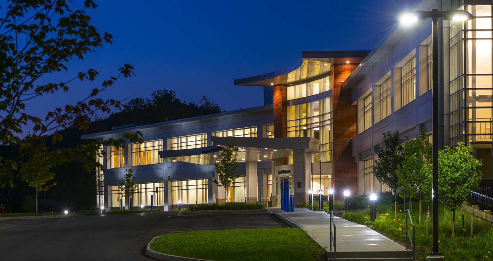 Dartmouth Hitchcock Heater Road Medical Office Building